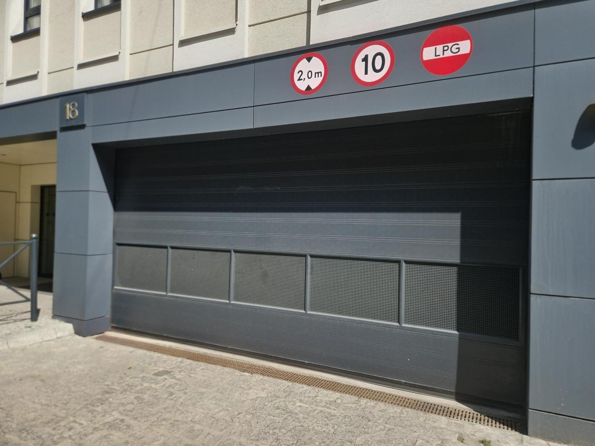 Harry'S Apartment/Centrum/Parking - Wroclaw — Photos 3